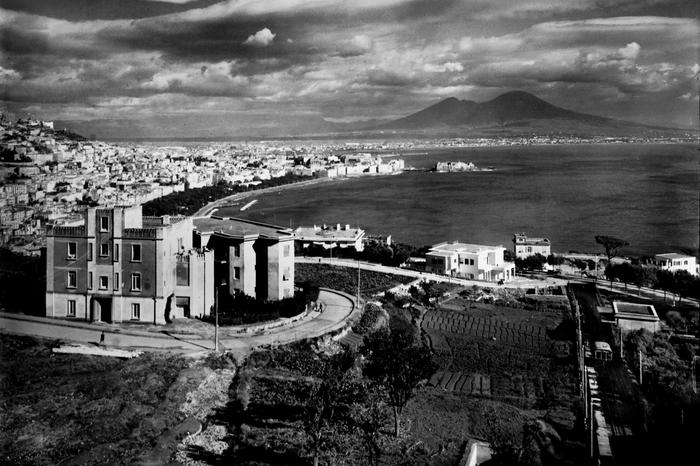 Archivio Carbone. Lanciato crowdfunding per salvare 500 mila immagini di Napoli
