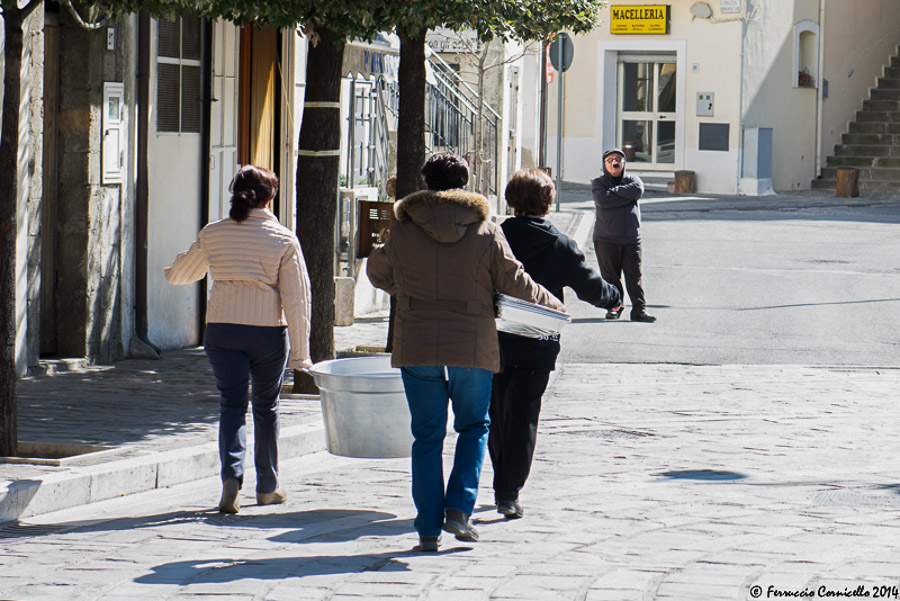 Gente di Aliano e preparativi del Carnevale