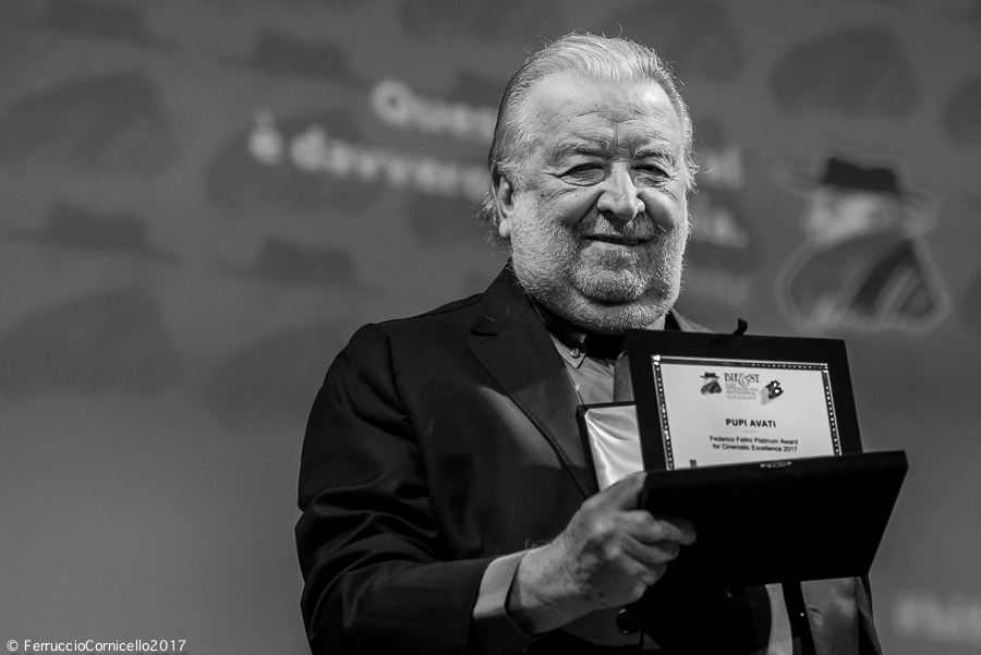 Il Bif&st premia Pupi Avati con il Federico Fellini Platinum Award. Il regista: «venimmo a scoprire la ricchezza qui al Sud»