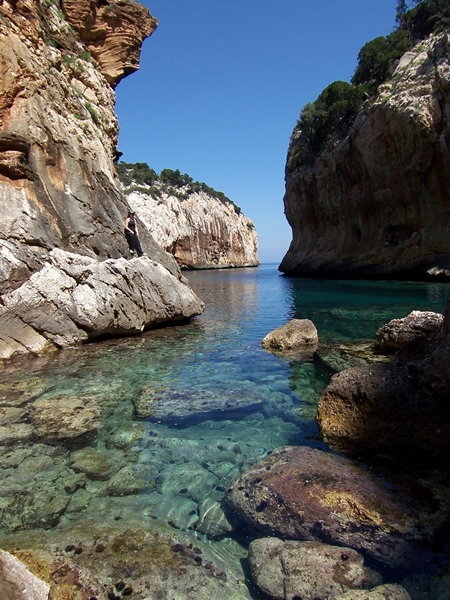 La sfolgorante Sardegna di Roberto Cossu