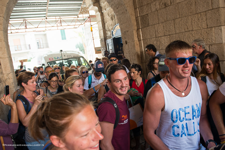 Nel blu dipinto di blu: a Polignano gli spettacolari tuffi del Red Bull Cliff Diving World Series 2015 - 2