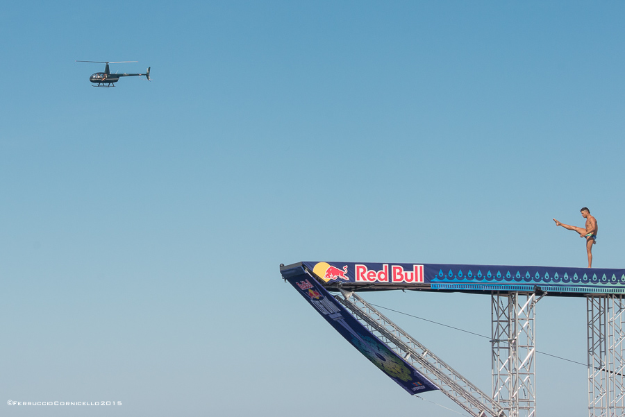 Nel blu dipinto di blu: a Polignano gli spettacolari tuffi del Red Bull Cliff Diving World Series 2015 - 2