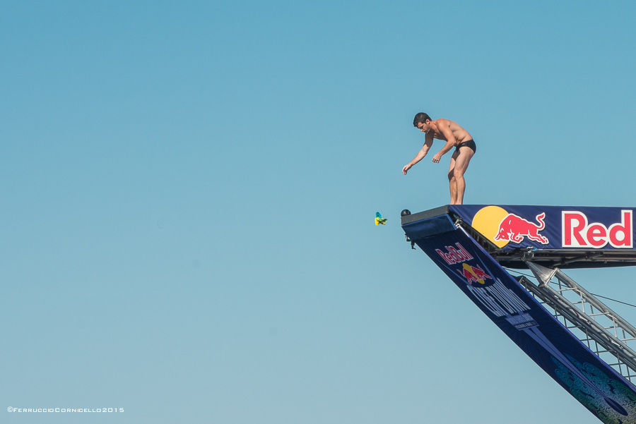 Nel blu dipinto di blu: a Polignano gli spettacolari tuffi del Red Bull Cliff Diving World Series 2015 - 2