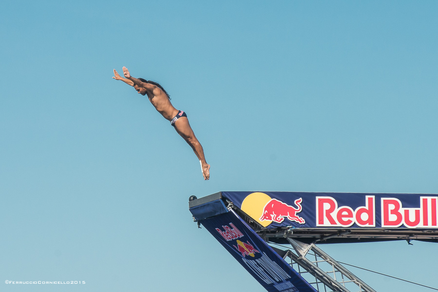 Nel blu dipinto di blu: a Polignano gli spettacolari tuffi del Red Bull Cliff Diving World Series 2015 - 2