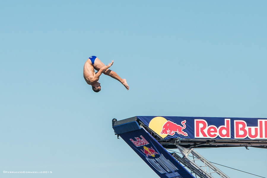 Nel blu dipinto di blu: a Polignano gli spettacolari tuffi del Red Bull Cliff Diving World Series 2015 - 2