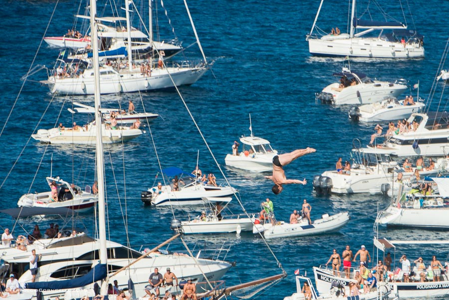 Nel blu dipinto di blu: a Polignano gli spettacolari tuffi del Red Bull Cliff Diving World Series 2015 - 2