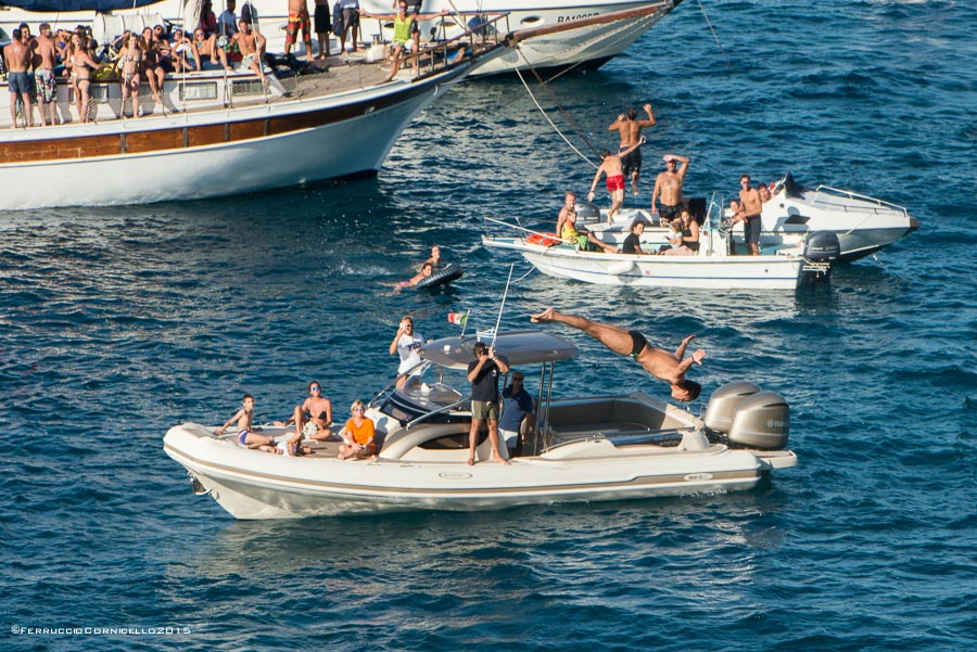 Nel blu dipinto di blu: a Polignano gli spettacolari tuffi del Red Bull Cliff Diving World Series 2015 - 2