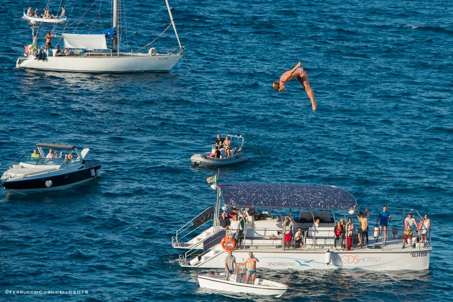 Nel blu dipinto di blu: a Polignano gli spettacolari tuffi del Red Bull Cliff Diving World Series 2015 - 2