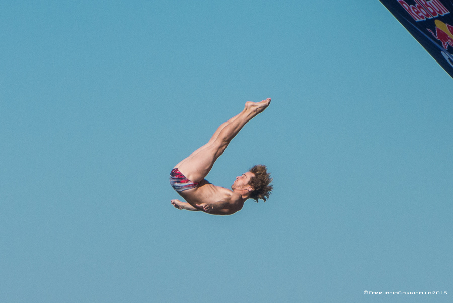 Nel blu dipinto di blu: a Polignano gli spettacolari tuffi del Red Bull Cliff Diving World Series 2015 - 2