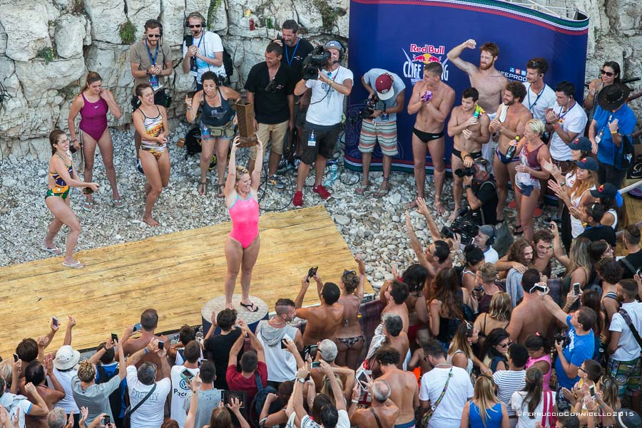 Nel blu dipinto di blu: a Polignano gli spettacolari tuffi del Red Bull Cliff Diving World Series 2015 - 2