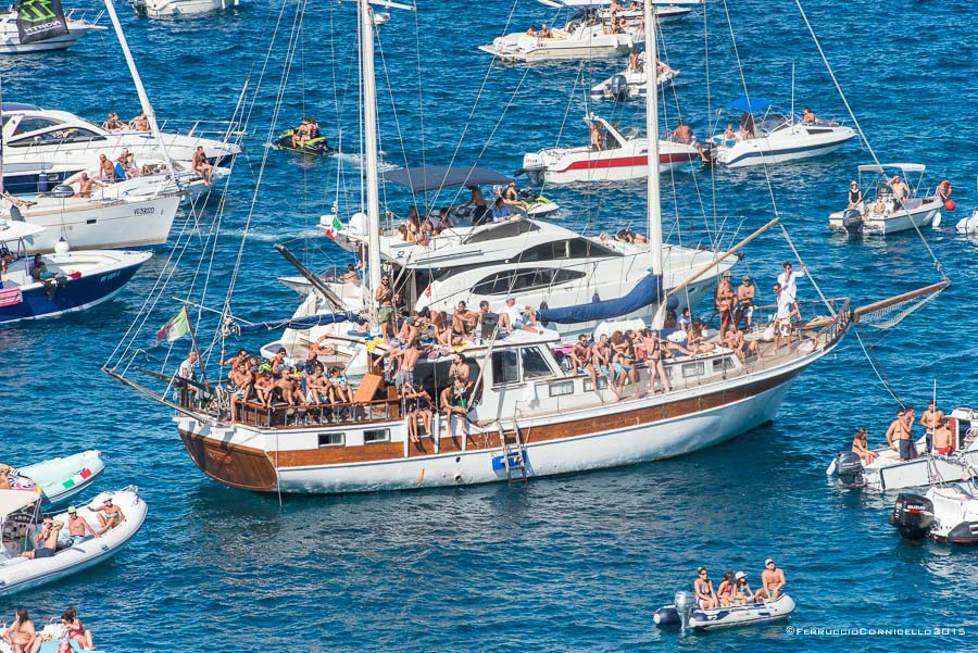 Nel blu dipinto di blu: a Polignano gli spettacolari tuffi del Red Bull Cliff Diving World Series 2015 - 2