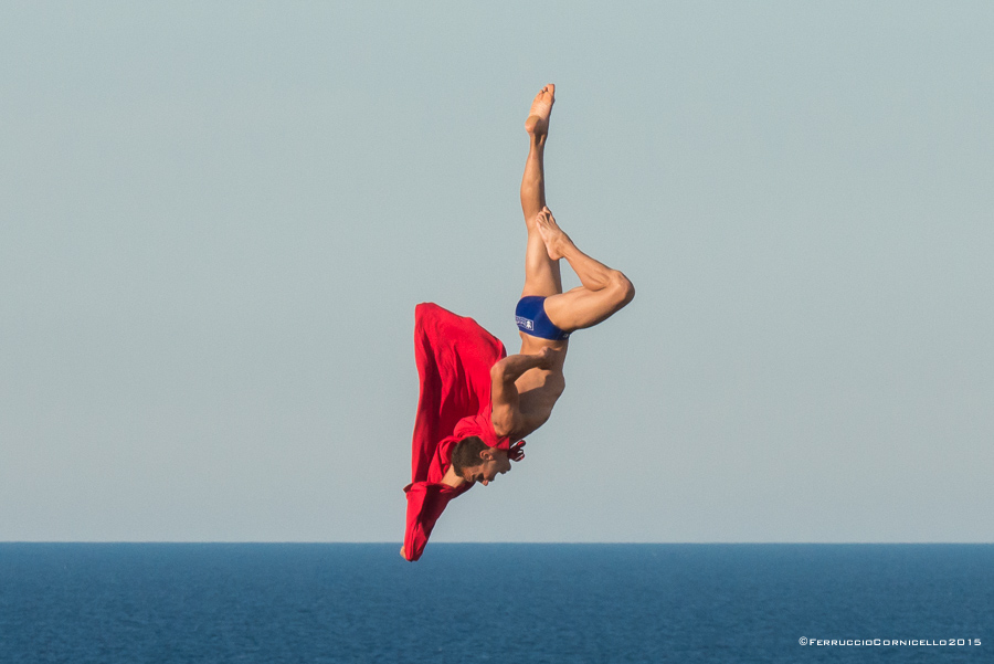 Nel blu dipinto di blu: a Polignano gli spettacolari tuffi del Red Bull Cliff Diving World Series 2015 - 2