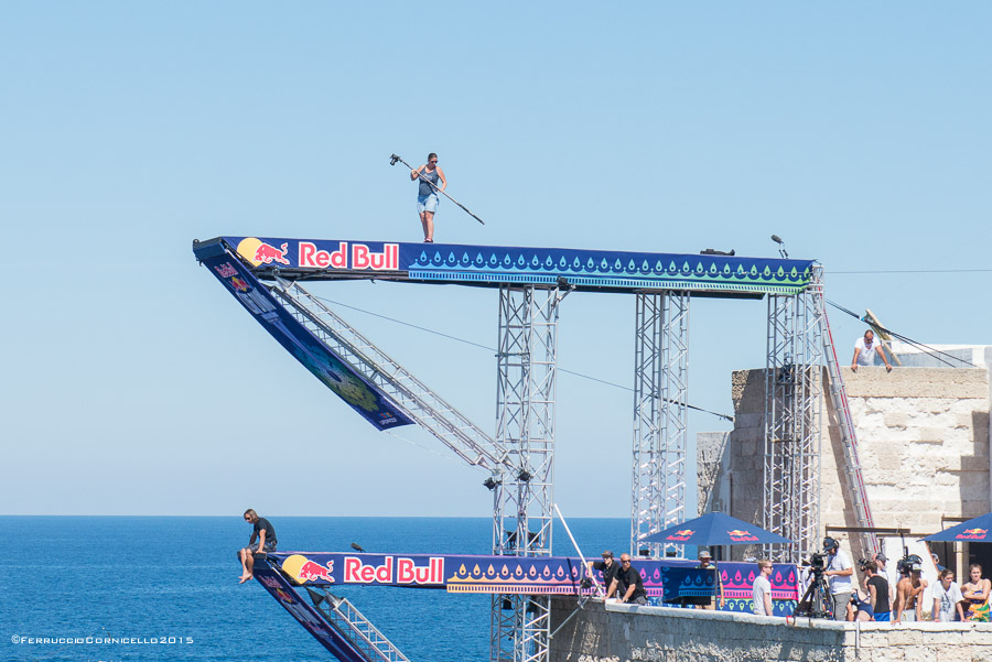 Nel blu dipinto di blu: a Polignano gli spettacolari tuffi del Red Bull Cliff Diving World Series 2015 - 2