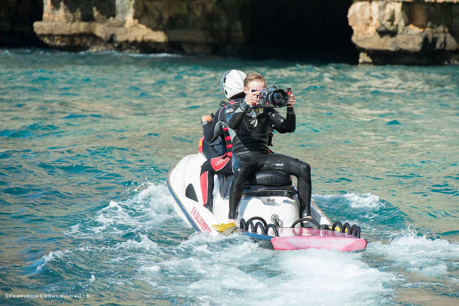 Nel blu dipinto di blu: a Polignano gli spettacolari tuffi del Red Bull Cliff Diving World Series 2015