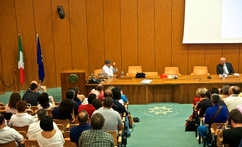 Nino Migliori al Politecnico di Bari