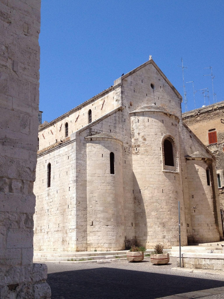 Pellegrina in Puglia: il racconto per immagini di Mara Catani