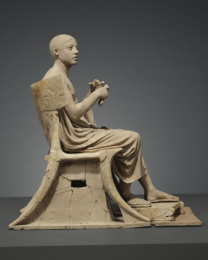 Proviene da Taranto lo straordinario gruppo scultoreo di Orfeo e le Sirene custodito al Getty Museum