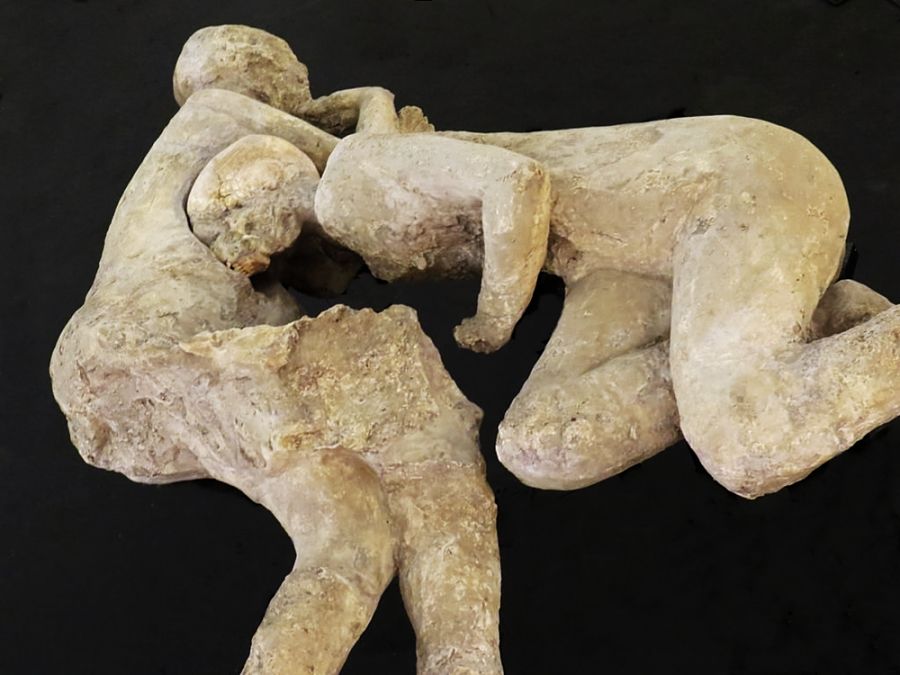 Rapiti alla morte. Nei corpi degli antichi pompeiani il dramma della città vesuviana