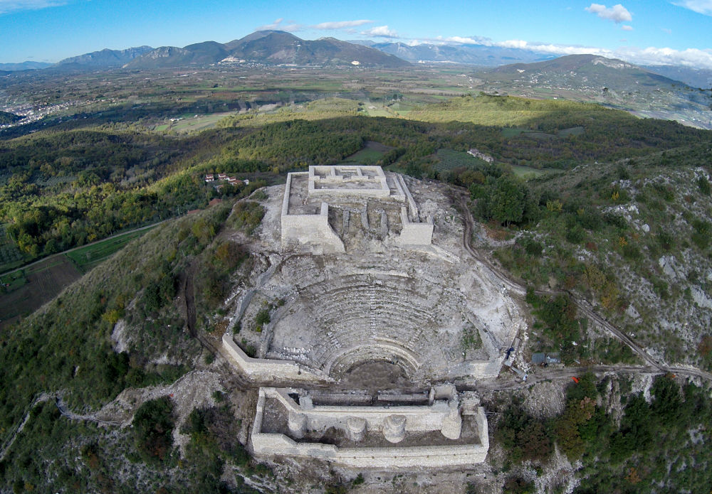 Teatro-Tempio di Pietravairano: il luogo dove storia e natura danno spettacolo