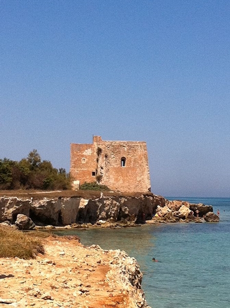 Torri costiere di Puglia: viaggio alla scoperta delle sentinelle del mare