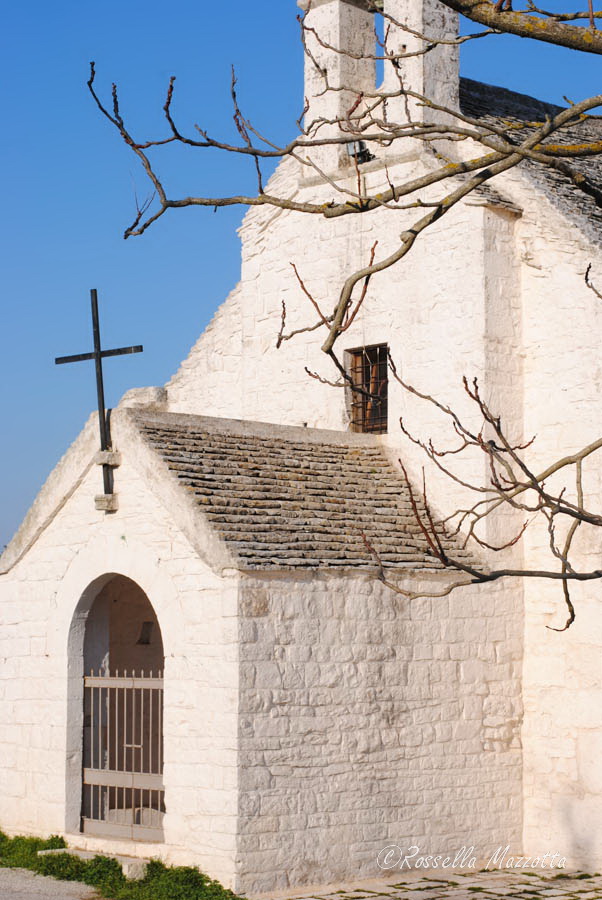 Puglia – Scorcio dell’Abbazia di S. Maria di Barsentum, Noci (Bari) – Ph. © Rossella Mazzotta