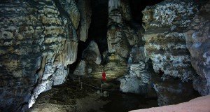 Full immersion nelle grotte della Sardegna per gli astronauti di Caves 2014. Nel gruppo anche Luca Parmitano
