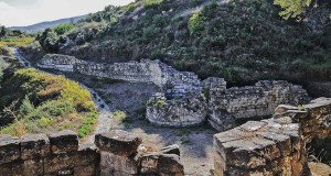 Castiglione di Paludi: conoscenza remota di un sito archeologico, fra antiche mappe e cronache d’epoca