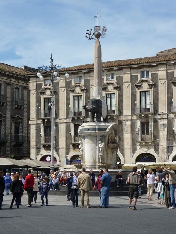 Fontana dell'Elefante, XVIII sec., P.zza Duomo, Catania - Ph. Jesùs Cabrera | CCBY2.0