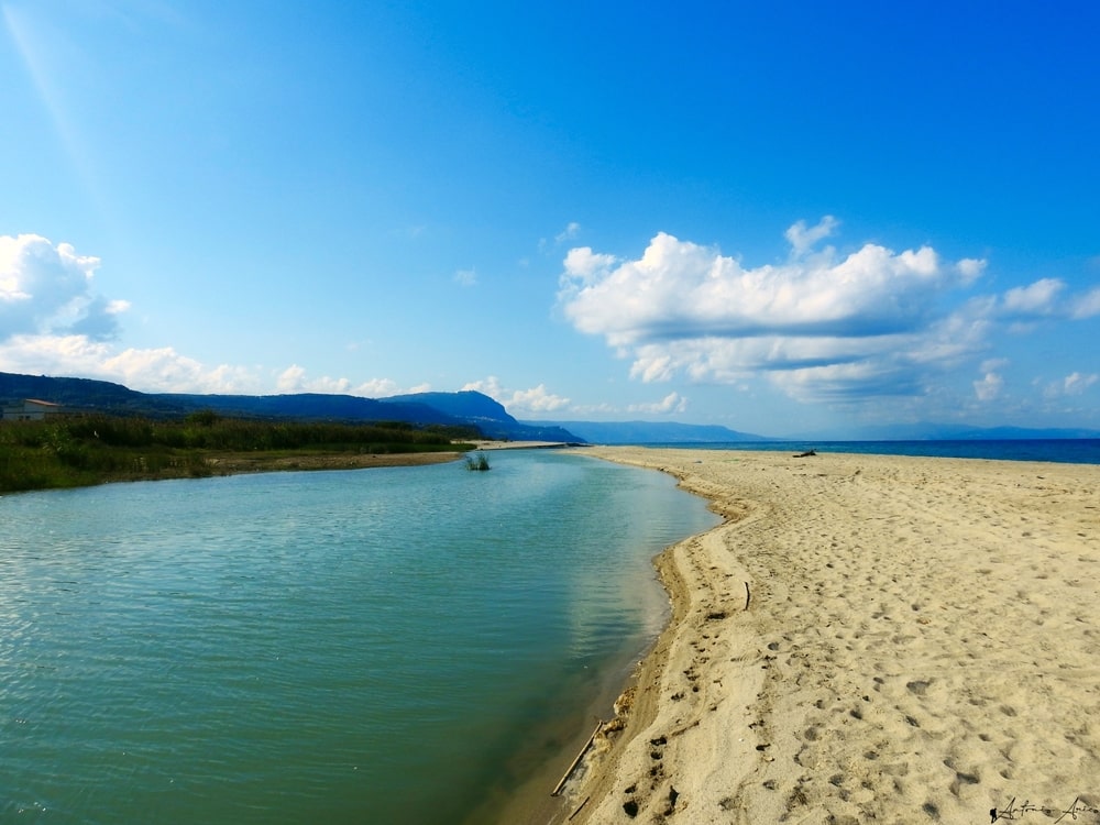 Il fiume Metauro nei pressi della foce - Ph. © Antonio Aricò