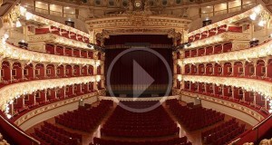 Il Teatro Petruzzelli di Bari diventa ”social” con un video ed invita tutti ad entrare