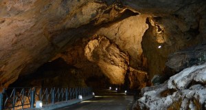 Fra nuraghi e antiche miniere, è in Sardegna la grotta naturale più grande del mondo transitabile su strada