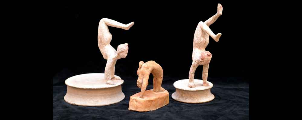 Acrobate tarantine, terracotta, Museo Archeologico Nazionale di Taranto - Ph. MarTA
