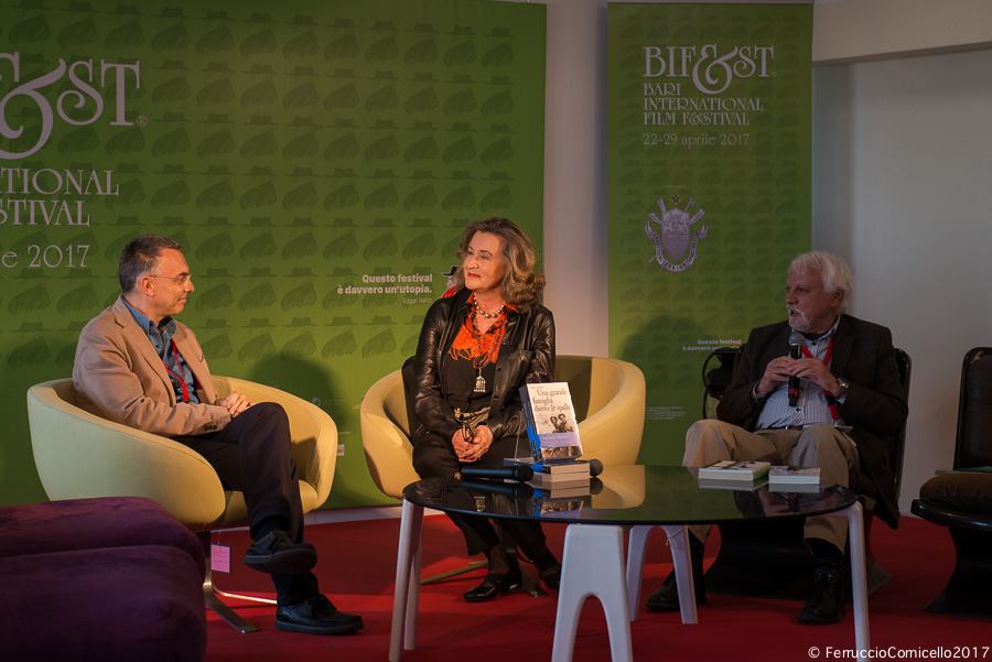 Paola Gassman con lo storico Fabrizio Deriu e il critico cinematografico Jean Gili - Ph. © Ferruccio Cornicello