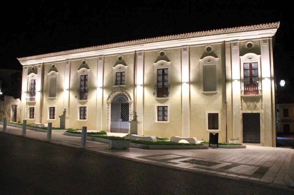 Scorcio notturno di Palazzo De Rosis, Terranova di Sibari (Cosenza), XVIII secolo - Ph. © Gianni Termine