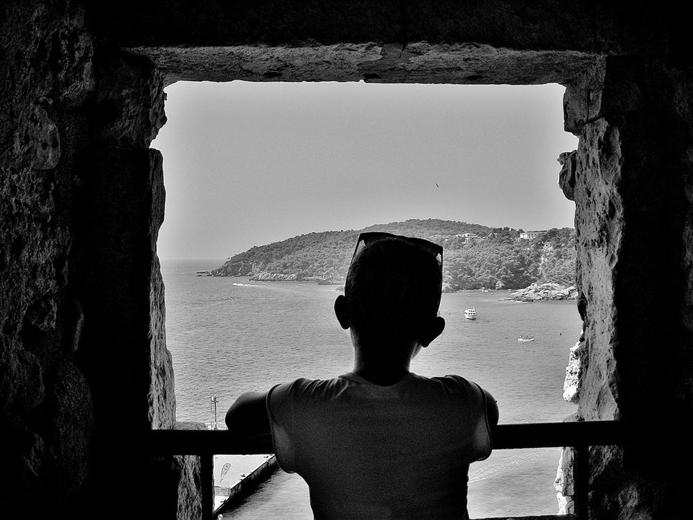 L'isola di San Domino vista da quella di S. Nicola, Arcipelago delle Tremiti (Foggia) - Ph. Angelo Di Blasio | ccby2.0