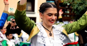 Le Vallje di Civita: l’epica del popolo arbëreshë rivissuta nelle danze e nei canti tradizionali