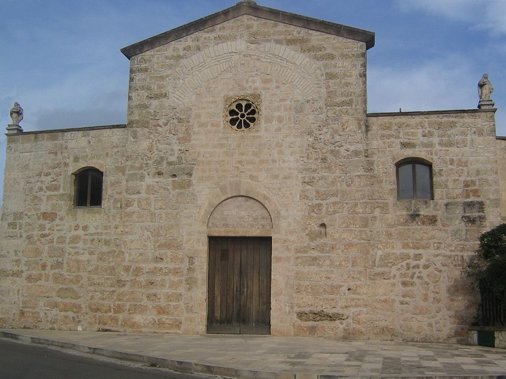 Chiesa di S. Maria della Croce, Casarano (Lecce), V-XVI sec. - Image source