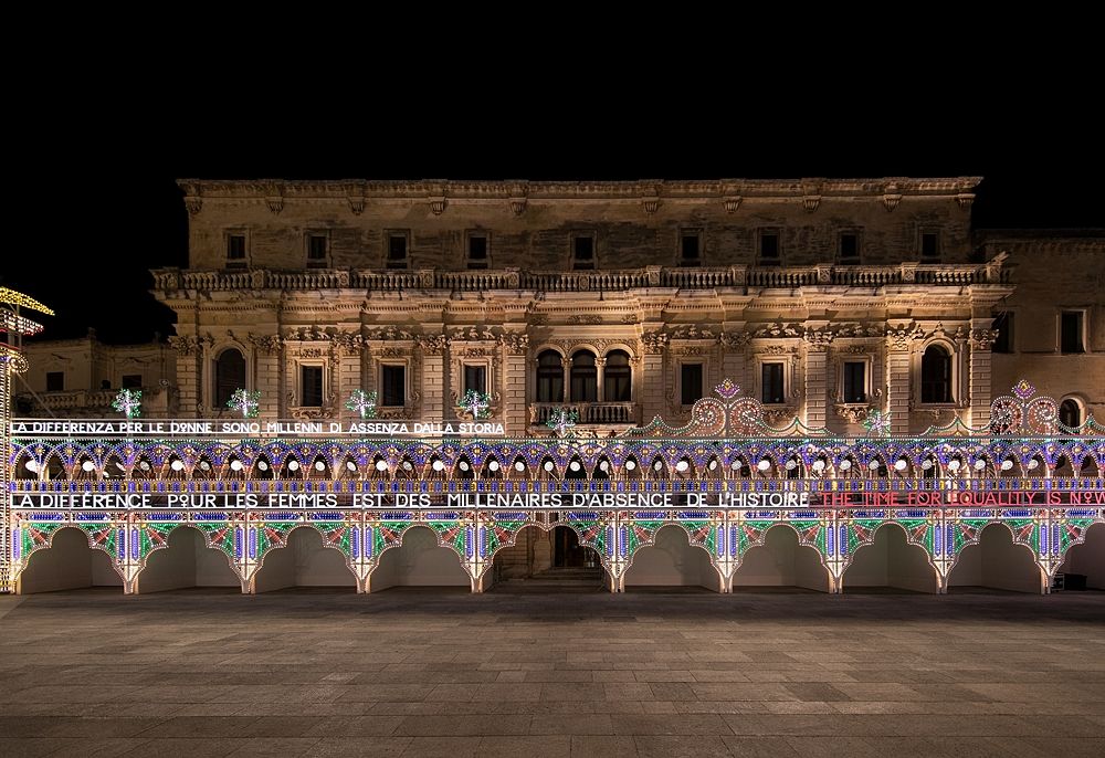 Le luminarie dei Fratelli Parise e la magnifica architettura barocca del Palazzo del Seminario - Ph. © Alessandro Garofalo