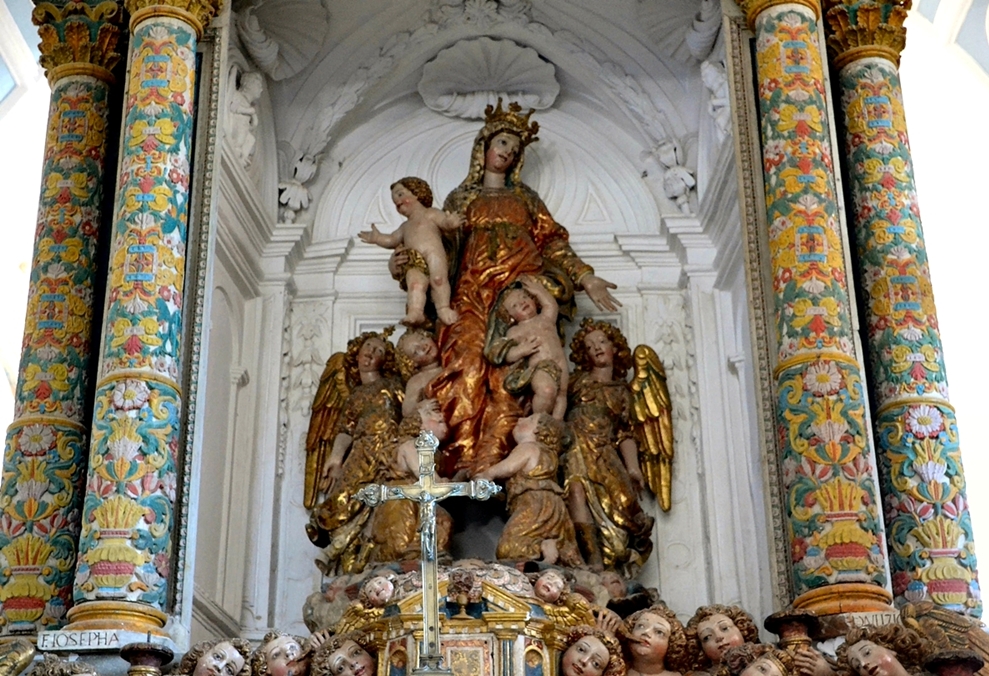 Il gruppo scultoreo di Fra' Diego da Careri nella sua collocazione originaria presso il convento di S. Maria degli Angeli a Badolato (Cz) - Ph. Giuseppe Macrì