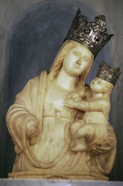 Ignoto siciliano, Madonna Lauretana, Chiesa di S. Maria di Loreto, XV-XVI sec. Ortì (RC)