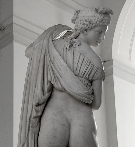 Venere Callipige (part.), marmo, I-II sec. Napoli, Museo Archeologico Nazionale