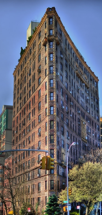 Rosario Candela, Edificio al 47 Plaza West, NY - Image source | ccby-nc-nd2.0