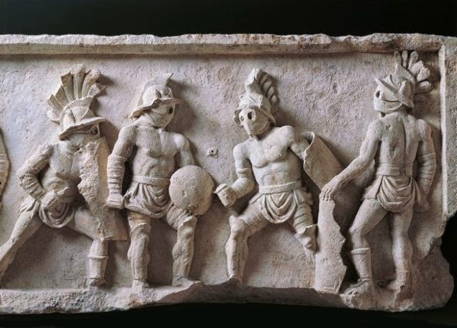 Scena con gladiatori, part. di rilievo dalla tomba di Lusius Storax, Museo Archeologico La Civitella, Chieti