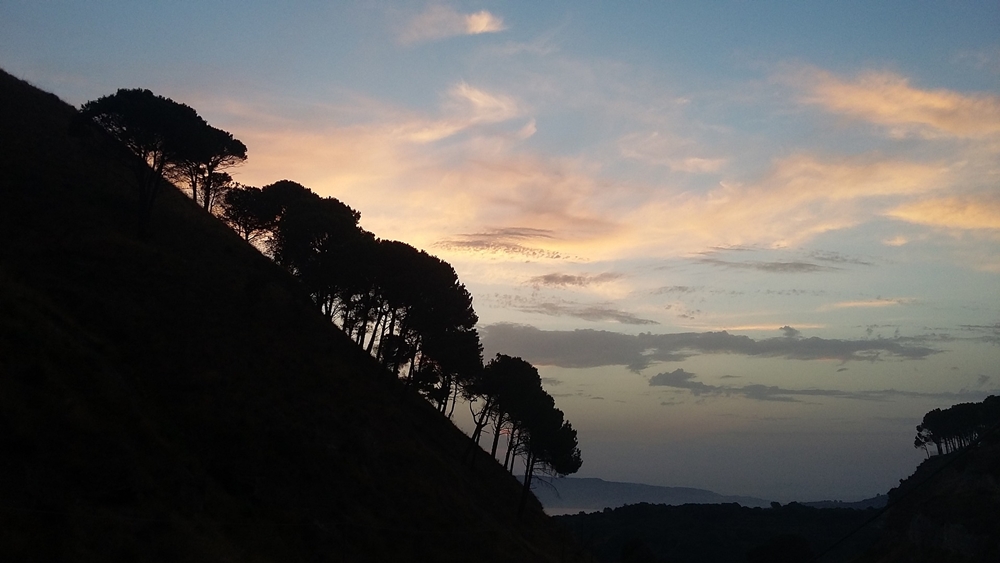 Pendici montuose nei pressi di Reggio Calabria - Ph. Raphaël Vandeberg