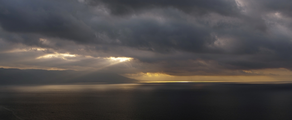 Lo Stretto di Messina d'inverno - Image courtesy of Aurelio Candido