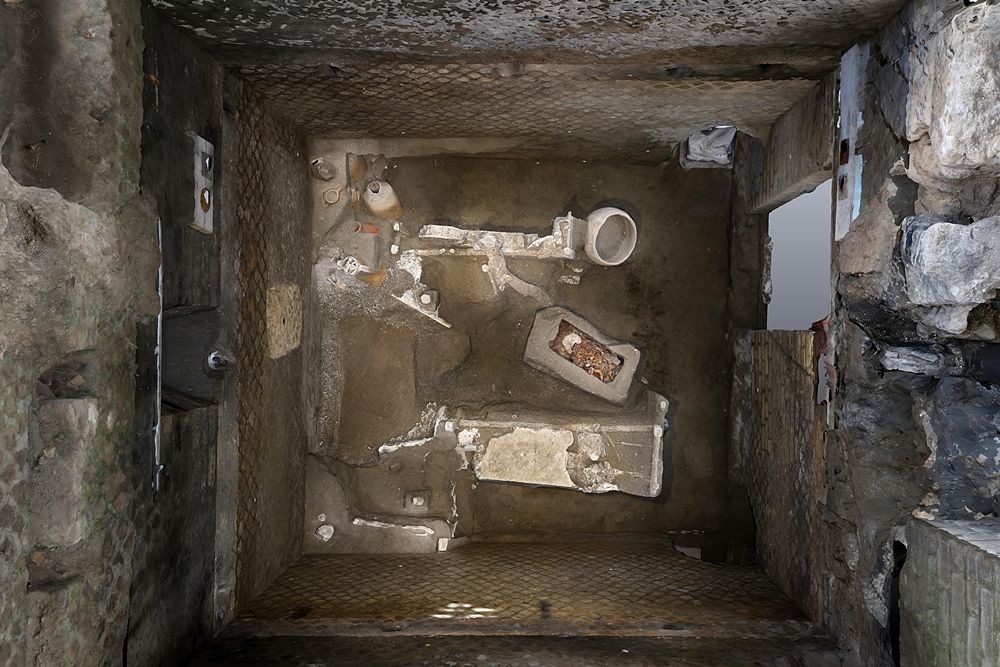 La stanza degli schiavi vista dall'alto - Image credit: Parco Archeologico di Pompei