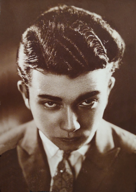 Ralph Oggiano, Autoritratto, anni '20 - Image courtesy Oggiano Archive, Oria (Br)