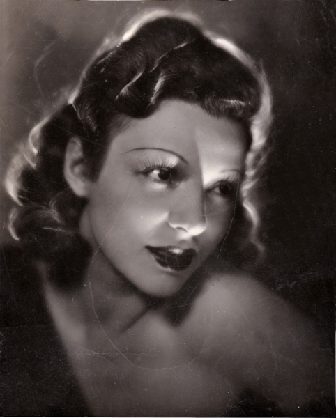© Ralph Oggiano, Ritratto di Leda Gloria, attrice italiana del cinema muto, 1938 | Courtesy of Oggiano Archive, New York