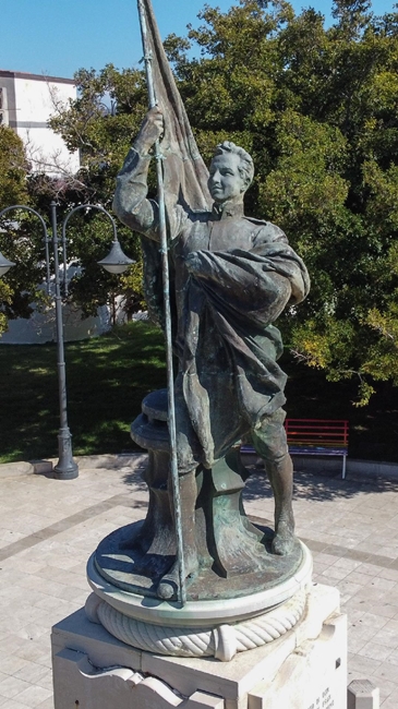 Francesco Jerace, MOnumento a Vito Nunzionate e ai caduti di S. Ferdinando, 1926 - Ph. Pasquale Faenza