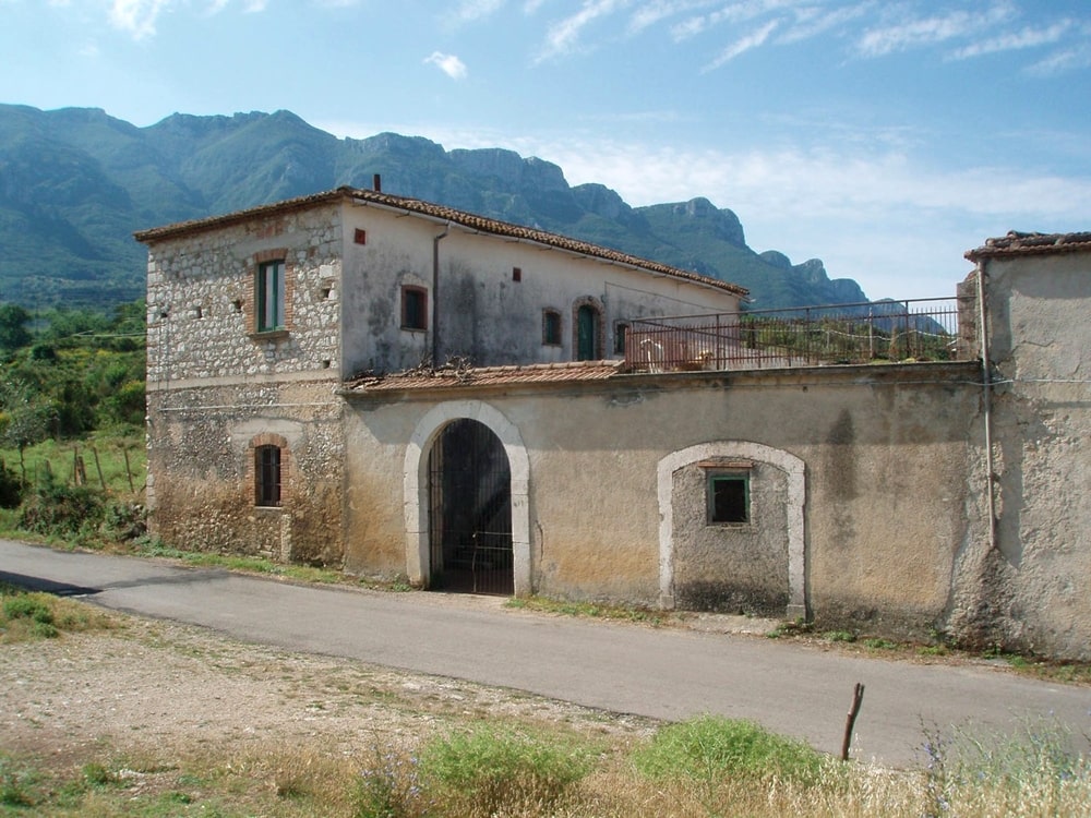 Ciò che resta dell'antica Taverna della Duchessa - Image courtesy of Luca Esposito